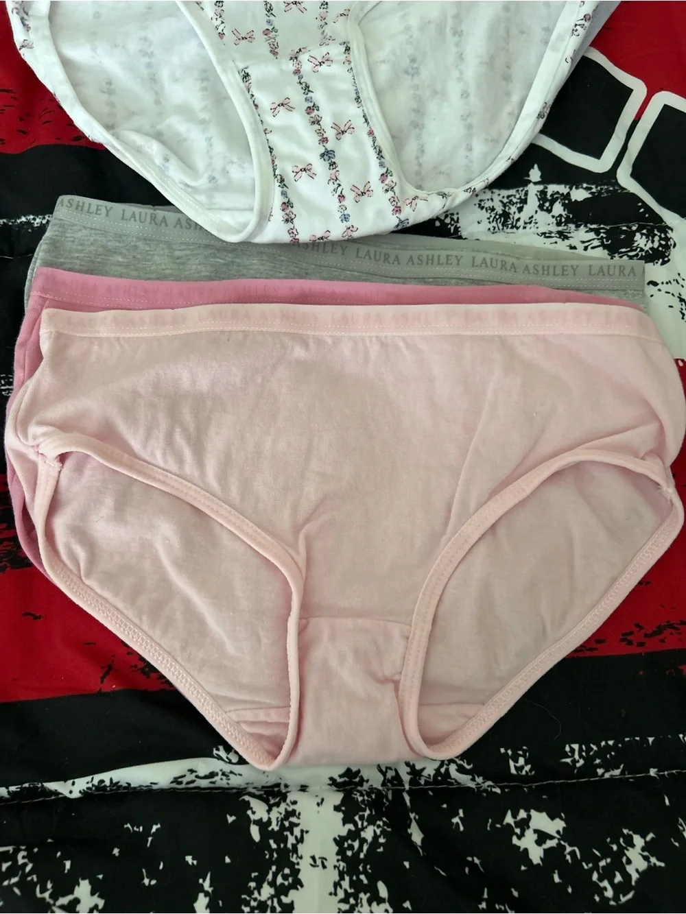 NWOTLaura Ashley Girls' Cotton Briefs - Pastel Mix (Pink, Cream, Gray)